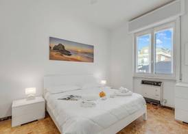 Verdi Loano Beach Apartment With Balcony 2