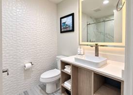La Quinta Inn and Suites by Wyndham Torrance Redondo Beach 4