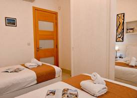 Modern & Terrace by the Beach, 3brd in Qawra 5