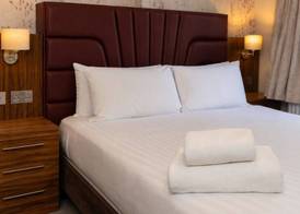Heathrow Slough Hotel & Suites 5