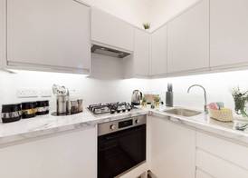 Park Lane Apartments Baker Street 3