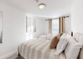 Park Lane Apartments Baker Street 4