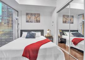 Downtown Toronto Suites 3