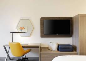 Holiday Inn Express Cedar Rapids South - Arpt Area by IHG 3