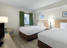 Beach Cove Resort 5