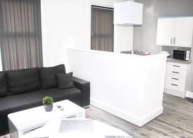 Reads Jacuzzi Apartments and Suites 3
