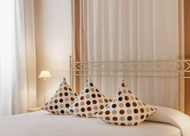 Boutique Room 5