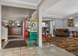 Quality Inn & Suites Manistique 3