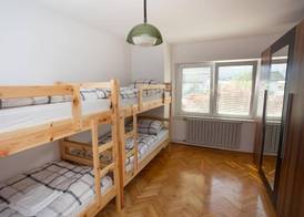Hostel LakeBled 5