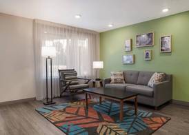 WoodSpring Suites Detroit Sterling Heights 5