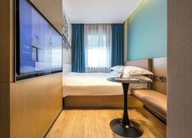 Jinglai Hotel (Shanghai Bund East Nanjing Road Pedestrian Street) 5
