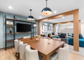 Everhome Suites Lexington - Horse Park 4