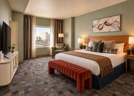 Princess Suite * Platinum Hotel with balcony Strip VIEW 5
