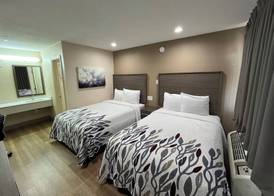Red Roof Inn Haltom City 4