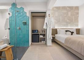 The Weekender Hotel 3