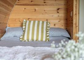 Beautiful and Cosy Garden Pod Saintives 2