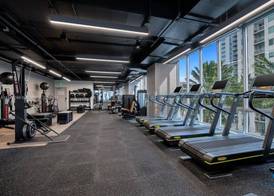 Best Stay Gym Bar and Spa 4