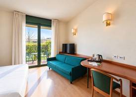Phi Hotel Emilia 5