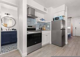 Studio w/ King Bed Heated Pool, Steps to Beach! 3