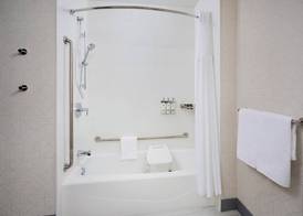 Holiday Inn Express Hamilton - Upper James by IHG 5