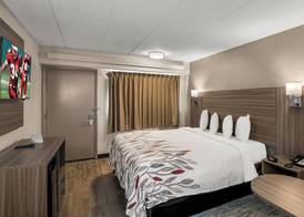 Red Roof Inn Enfield 4