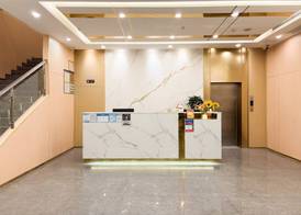 Huahang Hotel - Free airport shuttle bus 2
