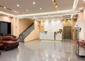 Huahang Hotel - Free airport shuttle bus 3