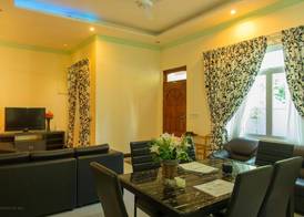 Charming Holiday Lodge 2