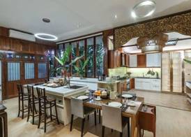 Luxurious Living by the River Hannah Villa 4