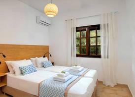 Plaisir Beachside Apts 5