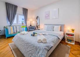 Peaceful Nest In City Center 2