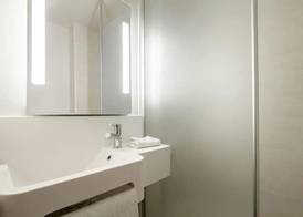 B&B HOTEL Carcassonne Rocadest La Cité 4