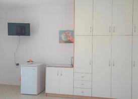 Gianno's Apartments 3