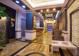 Weingart Black Pearl Hotel 3