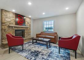 Red Roof Inn Charlestown 4
