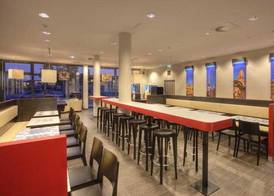 MEININGER Hotel Berlin Hauptbahnhof 3