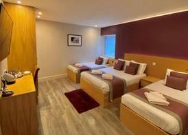 Holtwhites Hotel 2