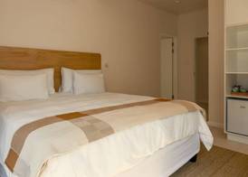 Finchley Guesthouse in Camps Bay 4