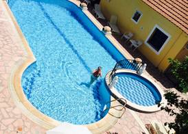 Avra Sea View Paradise Pool Aparthotel 5