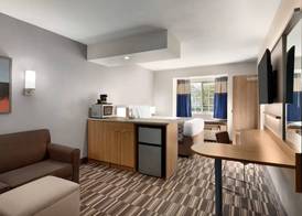 Red Stick Hotel 4
