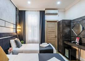 La Pazza Suites 5