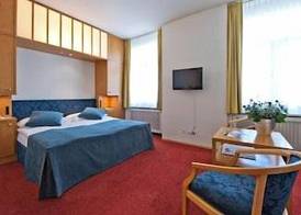 Hotel Schweizerhof St. Moritz 4