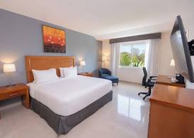 Courtyard by Marriott Playa del Carmen 4