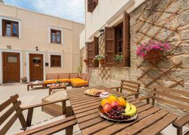 Aglaea Apartment in Rhodes Old Town 3