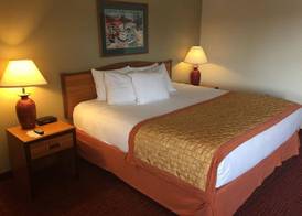 Hawthorn Suites by Wyndham Albuquerque 3
