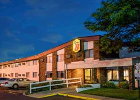 Super 8 by Wyndham Brooklyn Center/MPLS 2