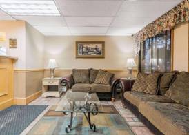 Super 8 by Wyndham Brooklyn Center/MPLS 4