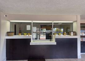 Days Inn & Suites by Wyndham Albuquerque West 3