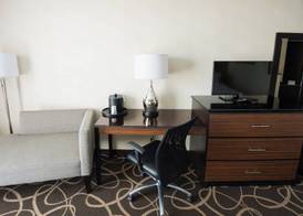 Holiday Inn NEWARK INTERNATIONAL AIRPORT by IHG 4