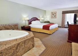 Holiday Inn Express & Suites KIMBALL by IHG 3